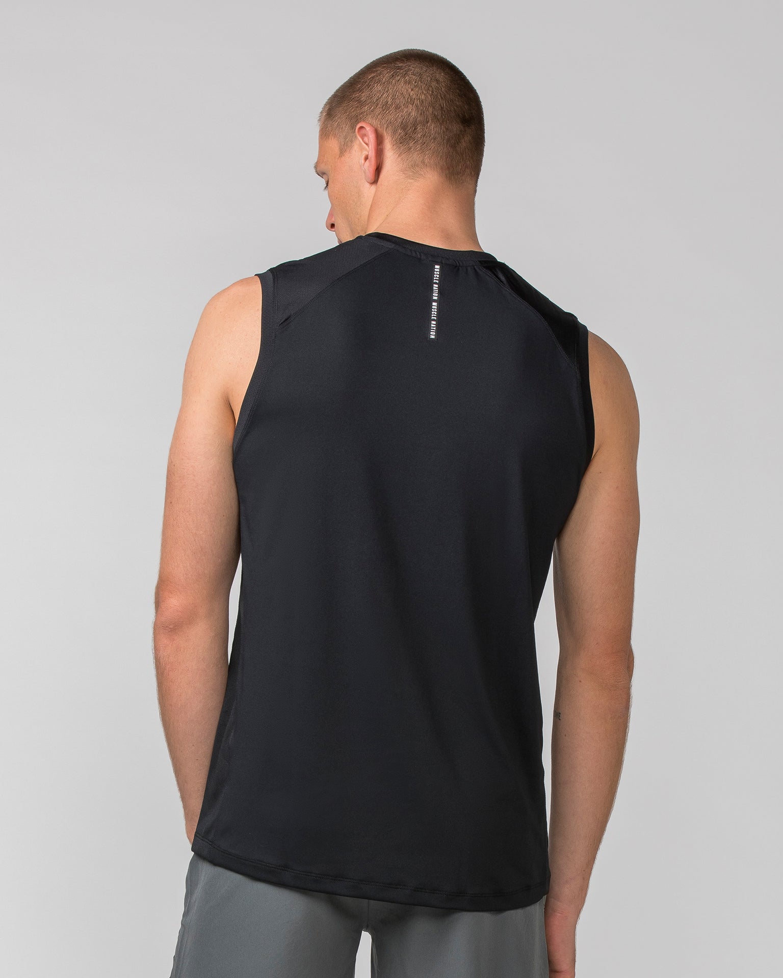 Ventilation Tank - Black