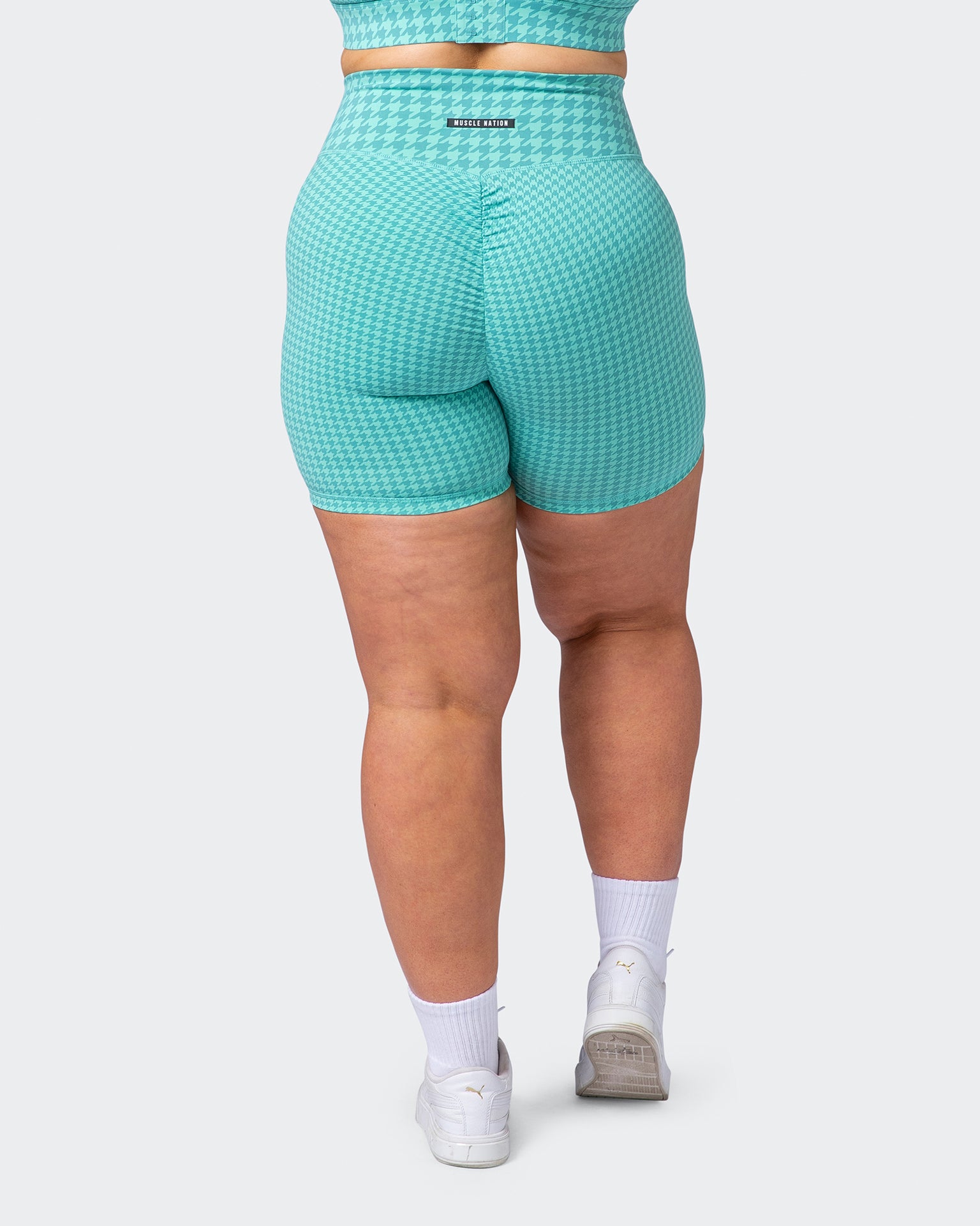 Signature Scrunch Bike Shorts - Cascade Houndstooth Print