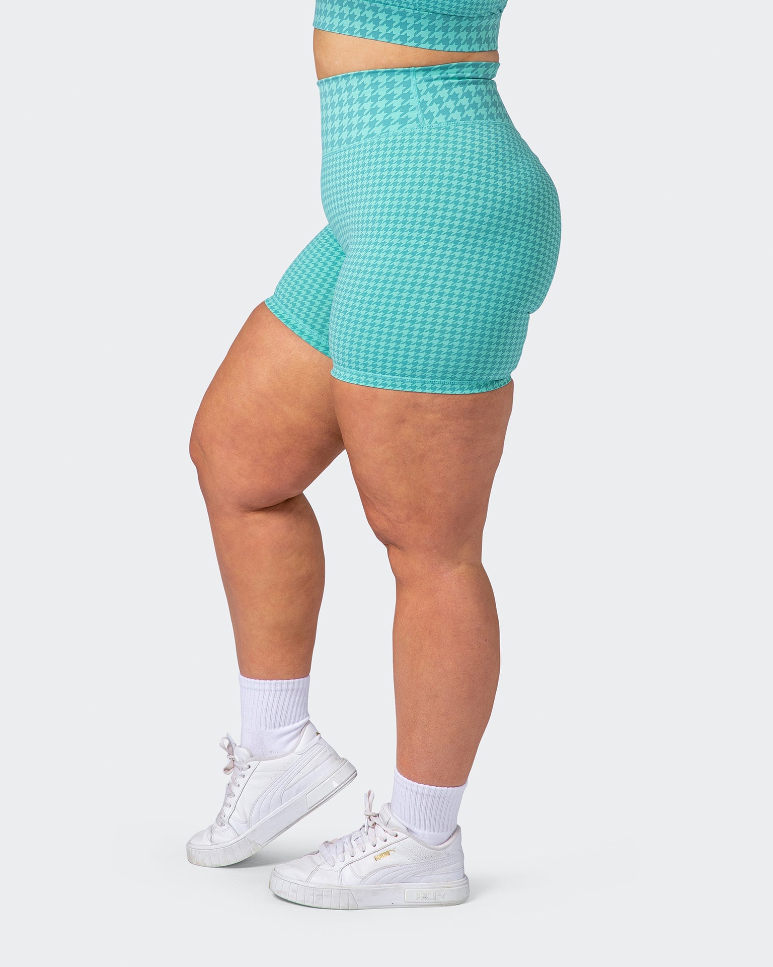 Signature Scrunch Bike Shorts - Cascade Houndstooth Print