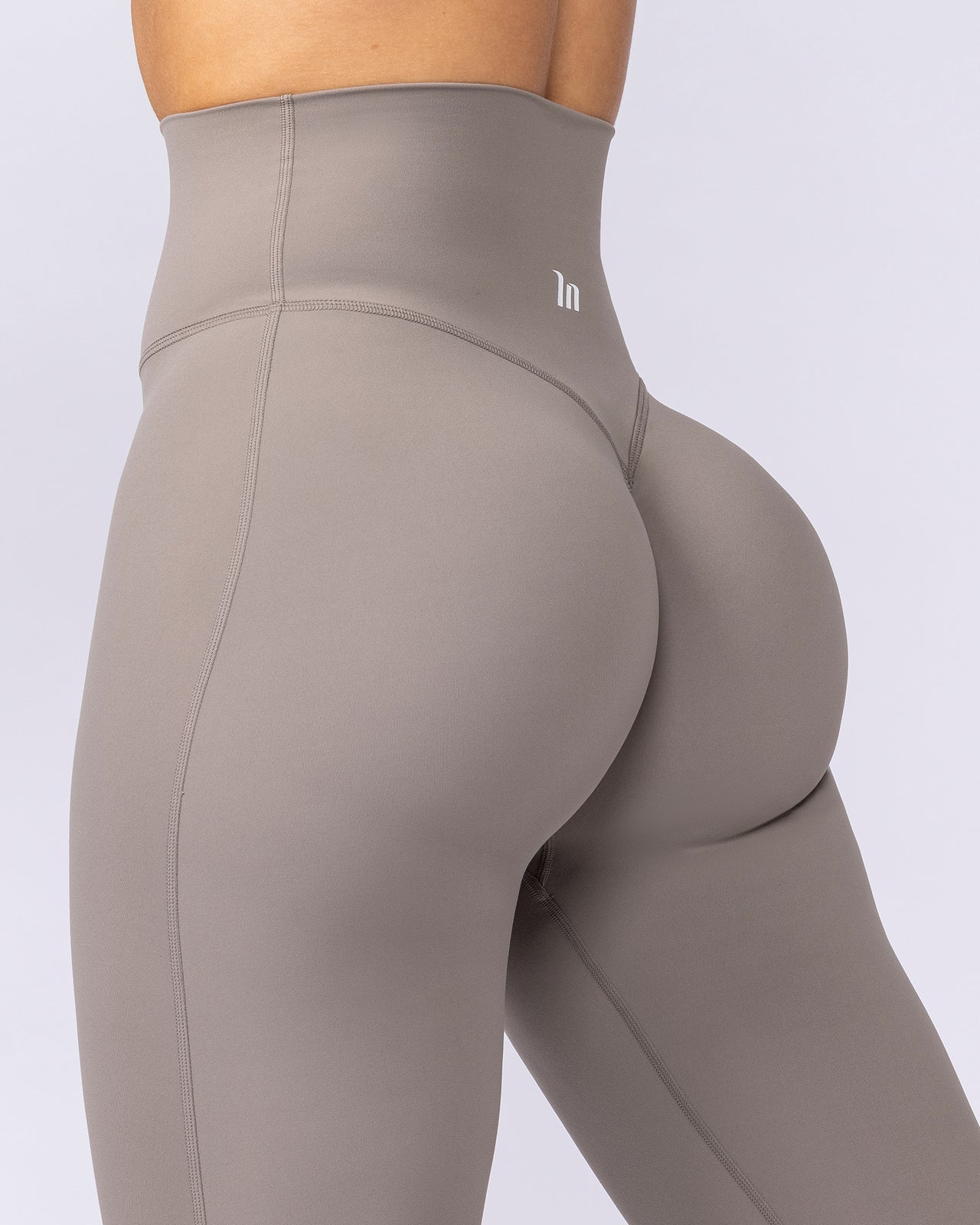 Aura Peachy High Invisible Scrunch Ankle Leggings - Oat