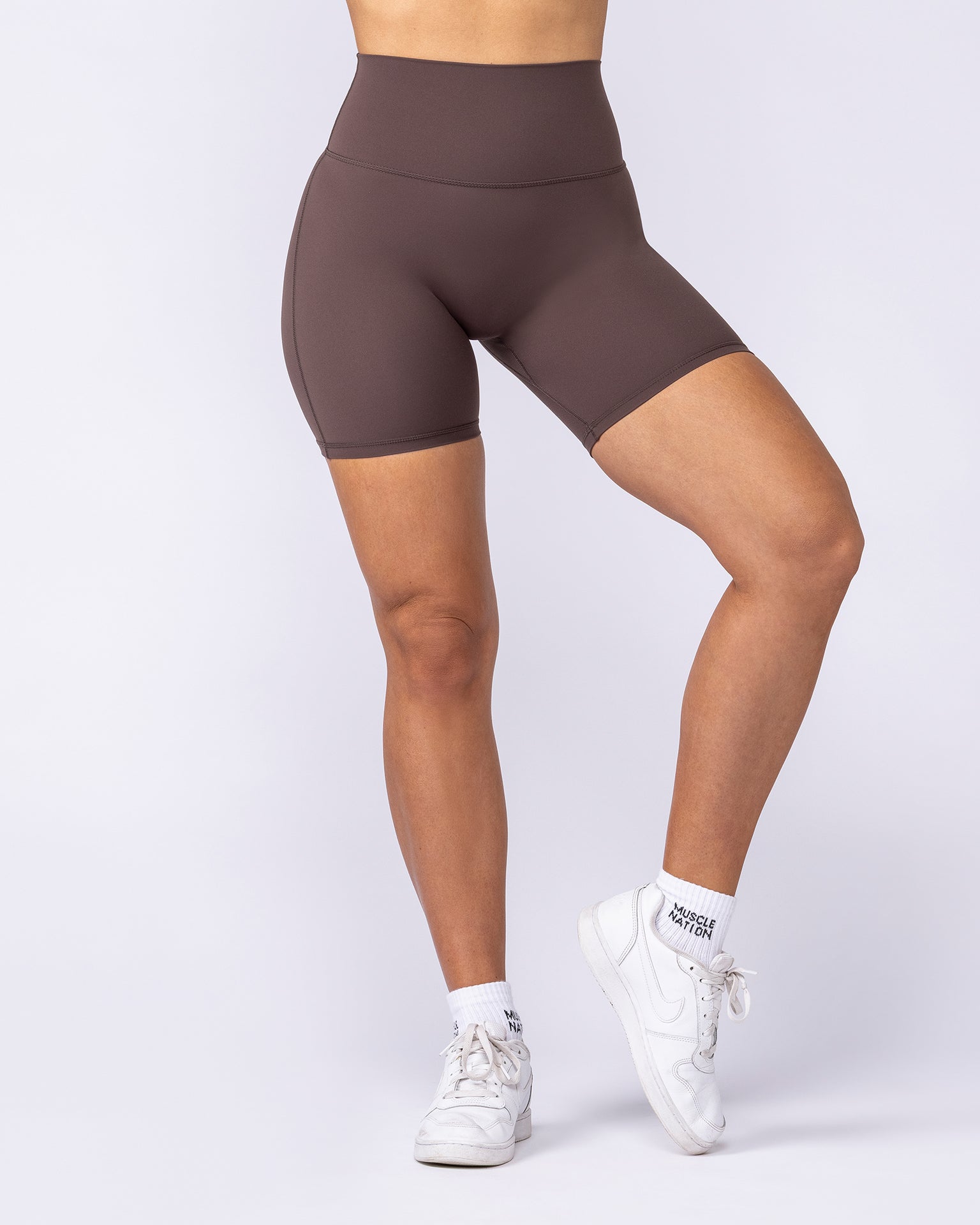 Aura Peachy High Invisible Scrunch Bike Shorts - Cola