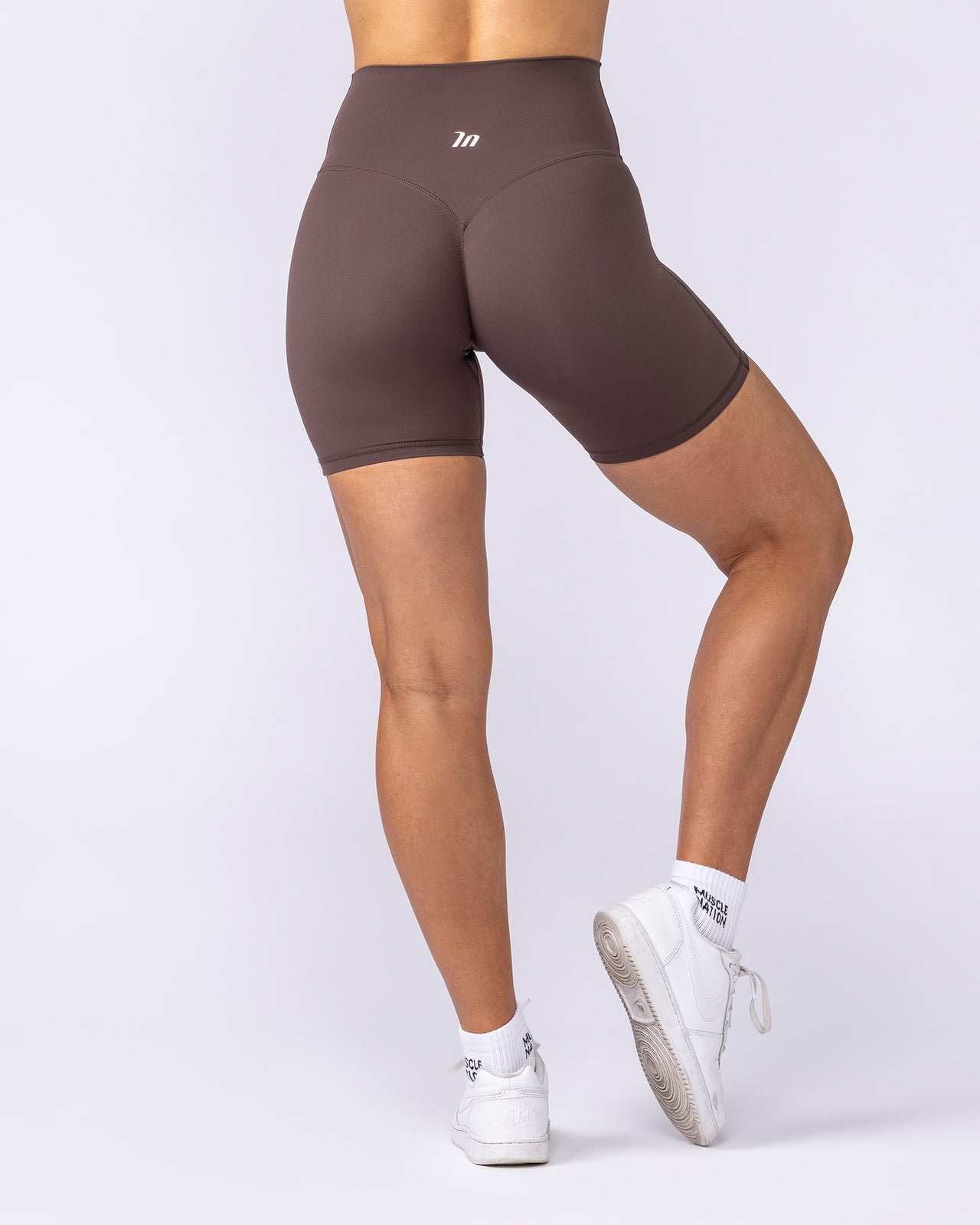 Aura Peachy High Invisible Scrunch Bike Shorts - Cola