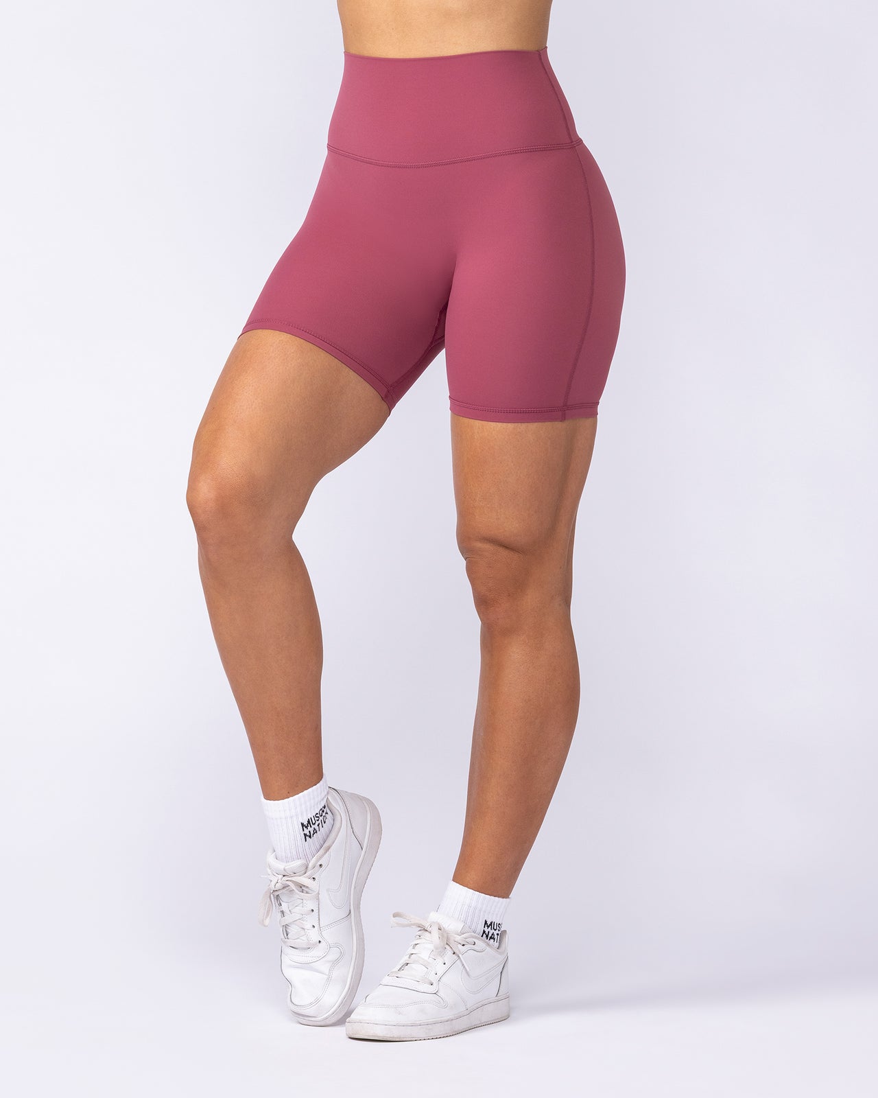 Aura Peachy High Invisible Scrunch Bike Shorts - Maple