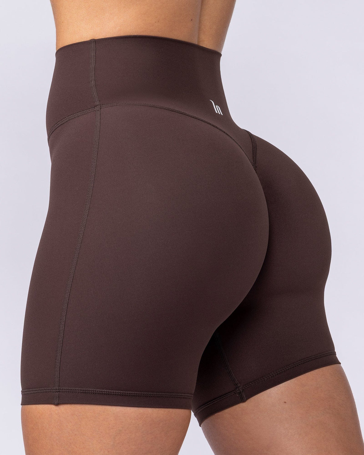 Aura Peachy Invisible Scrunch Bike Shorts Cocoa