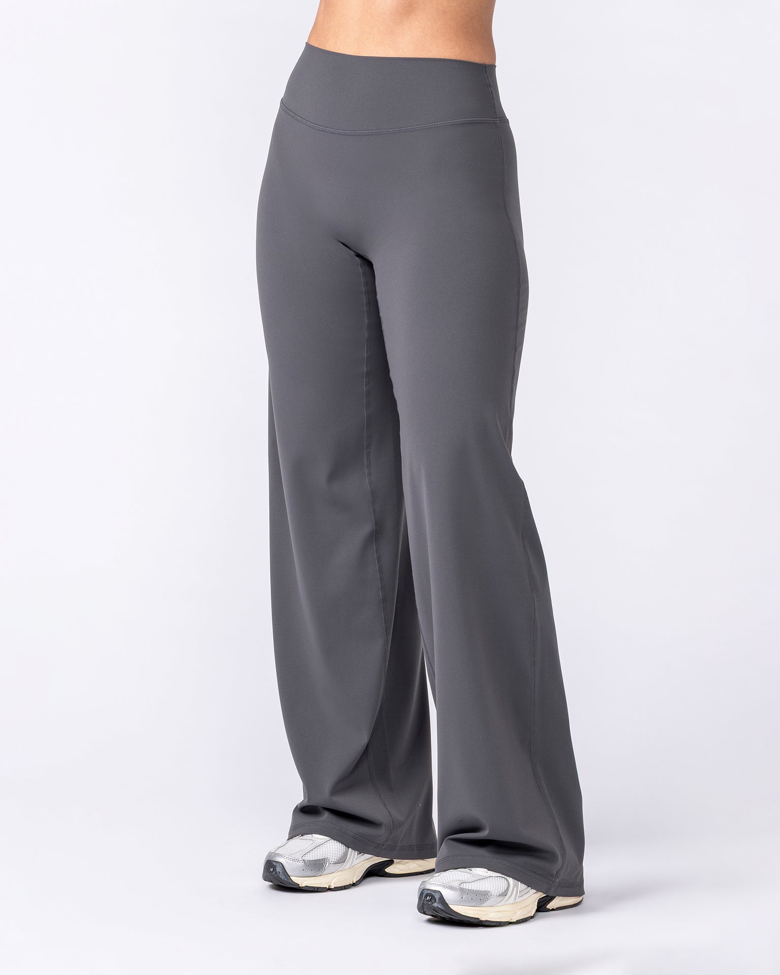 Aura Straight Leg Leggings - Phantom