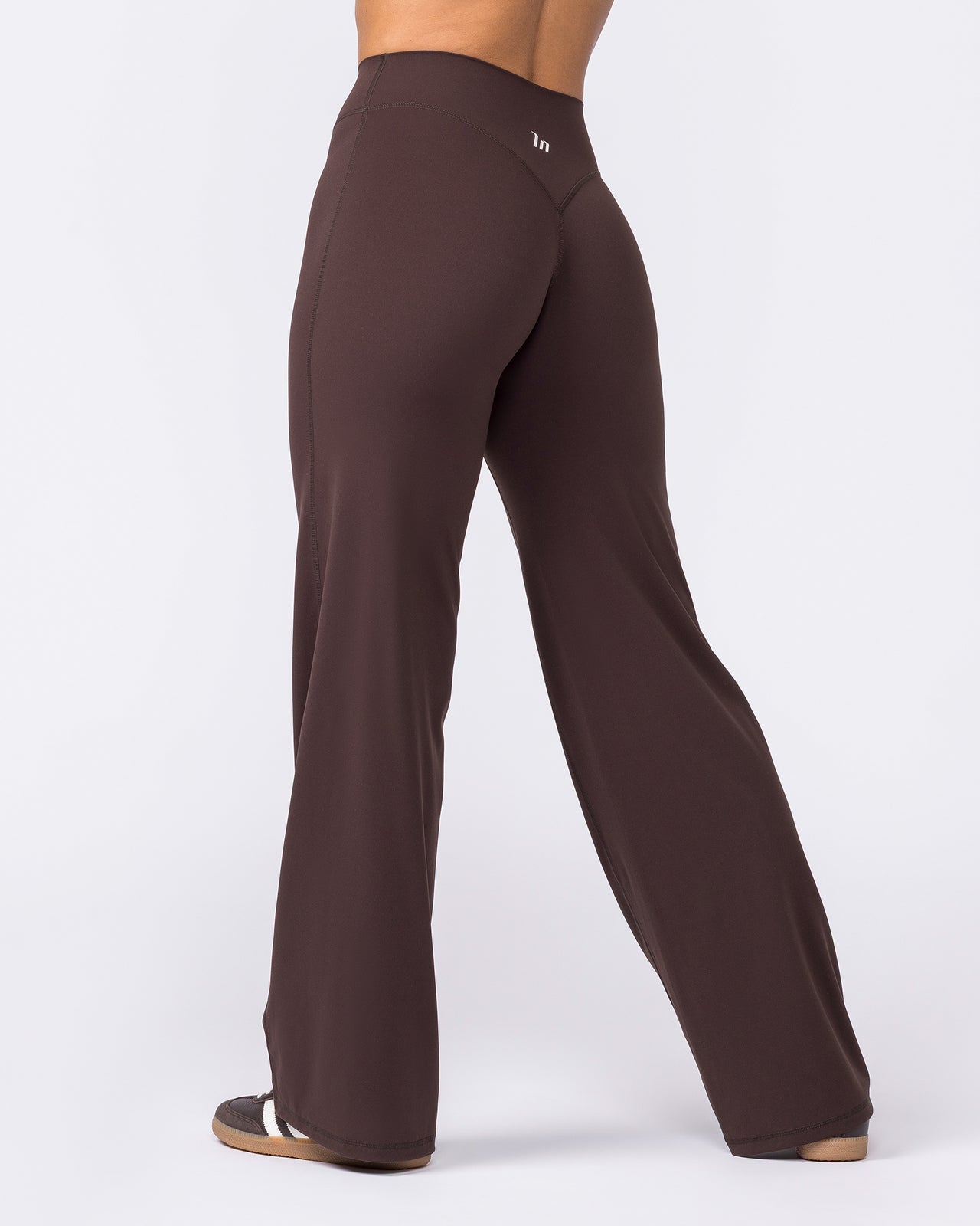 Aura Straight Leg Leggings Short - Cocoa-Leggings-XXS-032656SCOCOA-XXS-MNAPPRL51578-6-Muscle Nation
