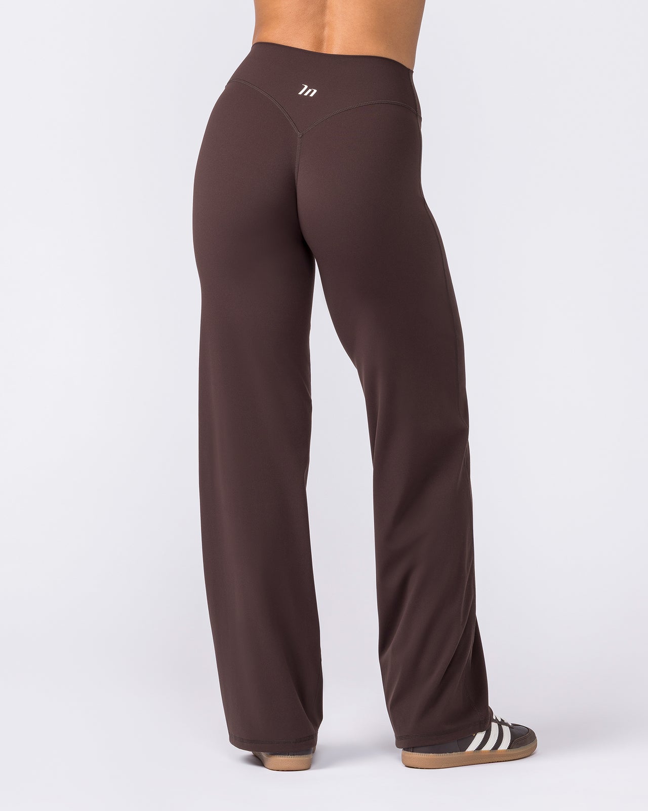 Aura Straight Leg Leggings Short - Cocoa-Leggings-XXS-032656SCOCOA-XXS-MNAPPRL51578-7-Muscle Nation