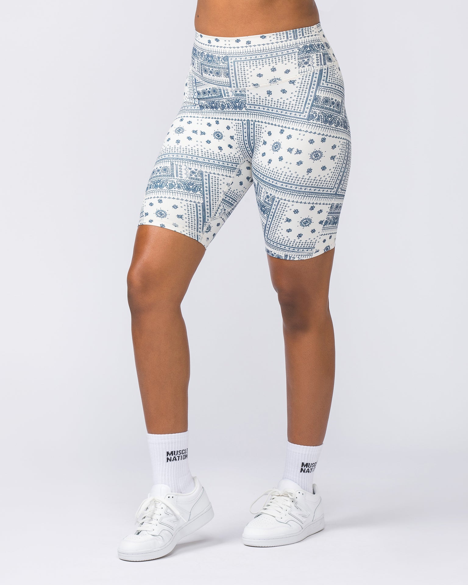 Zero Rise Everyday Referee Length Shorts - Sahara Paisley Print-Shorts-XXS-112306SAHAPAISL-XXS-MNAPPRL26587-3-Muscle Nation