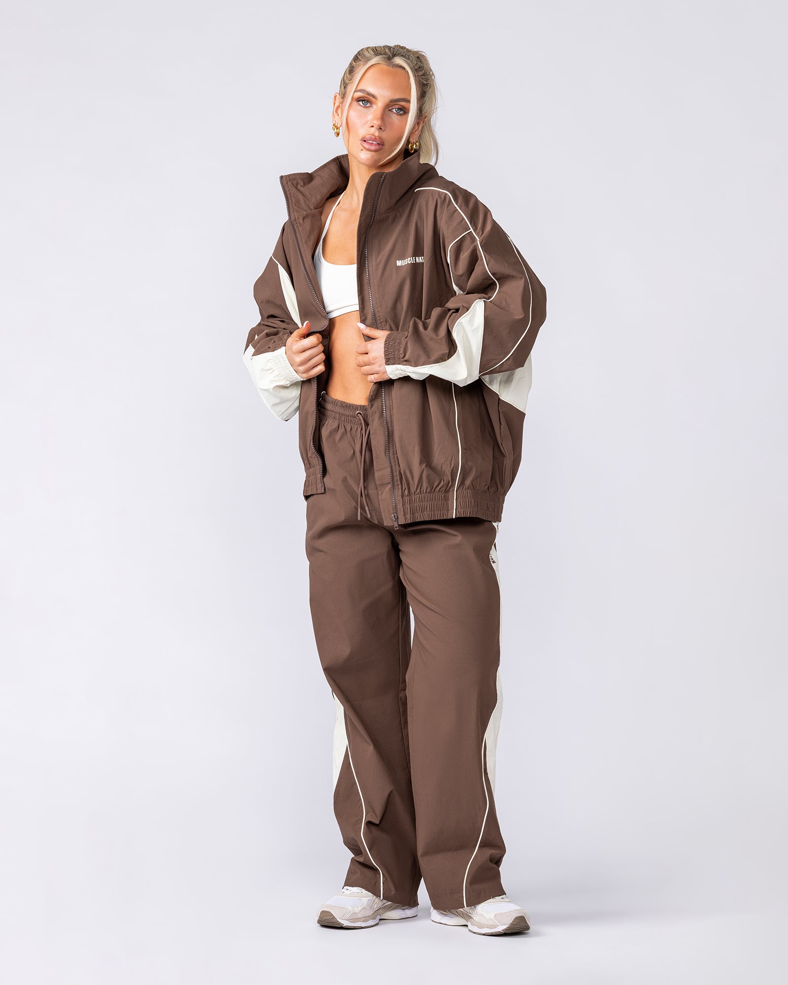  ブラウン ナイロンジャケット Ｍ Command Windbreaker Zip Through Brown | Men's Jacket | Muscle Nation