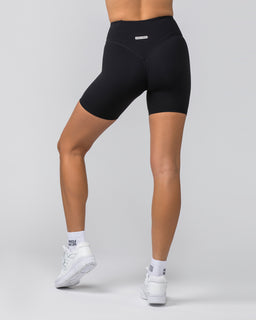 Contour Aura Bike Shorts Black - Muscle Nation women's bike shorts