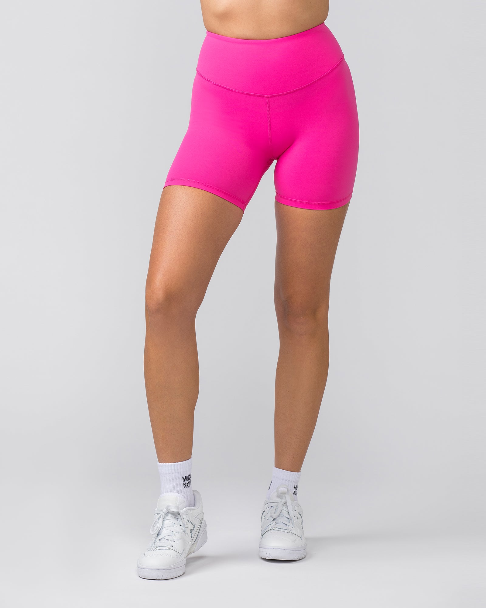 Contour Aura Bike Shorts - Luminous Pink