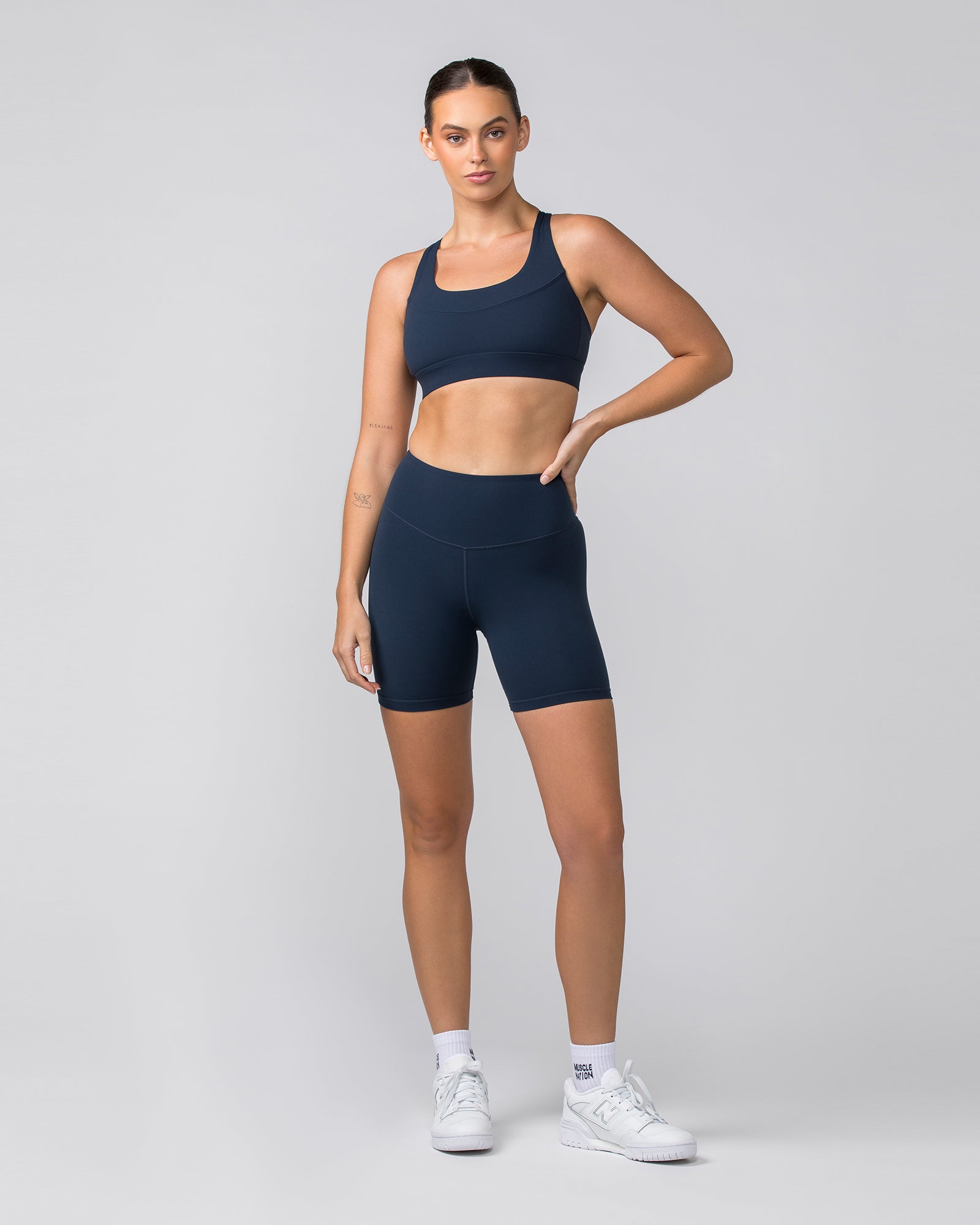 Contour Aura Bike Shorts - Navy