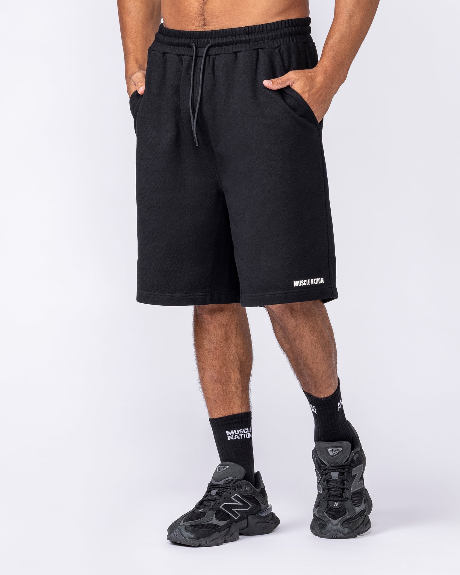 Essential Wide Sweat 9" Shorts - Black