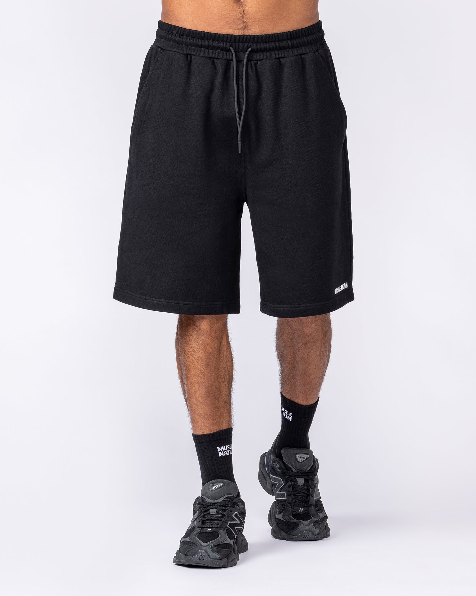 Essential Wide Sweat 9" Shorts - Black