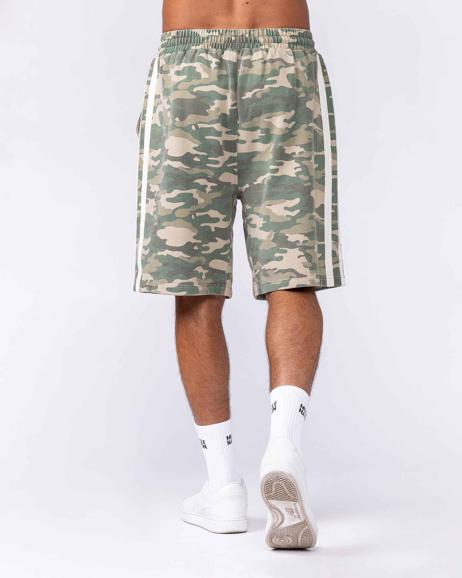 Essential Wide Sweat 9" Shorts - Washed Camo