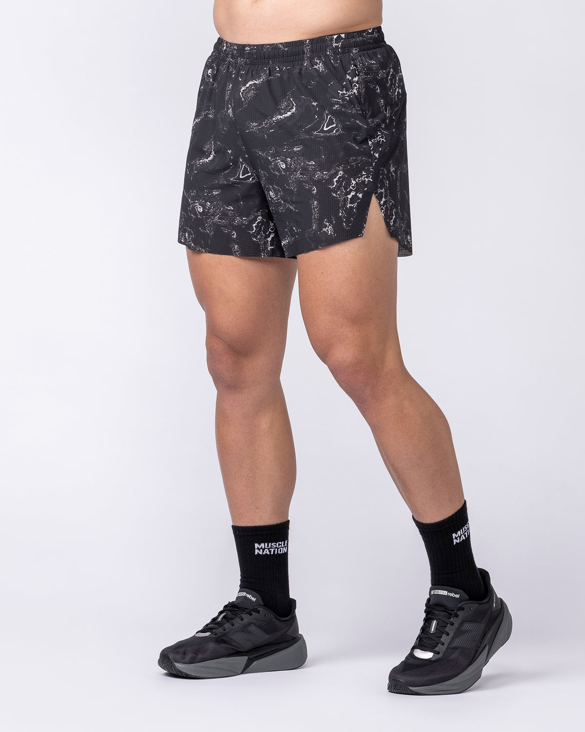 Interval 5” Run Shorts - Black Terrain