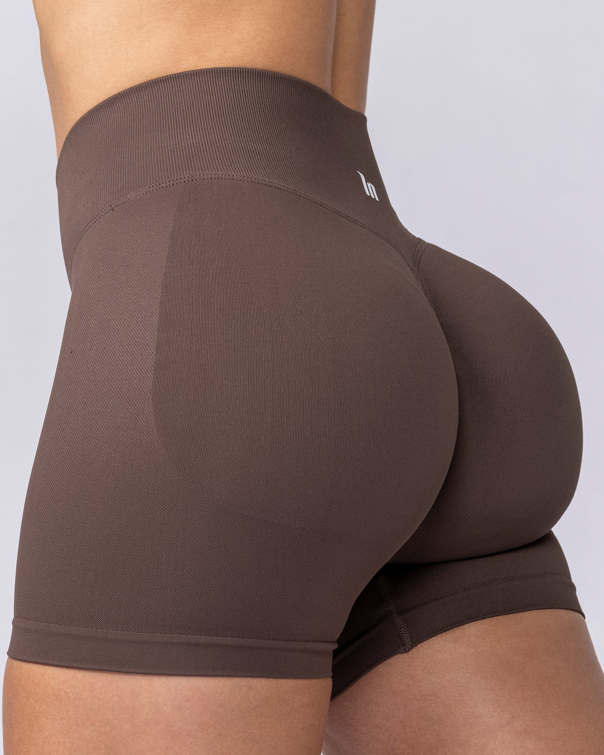 Revealed Seamless Midway Shorts - Hot Chocolate