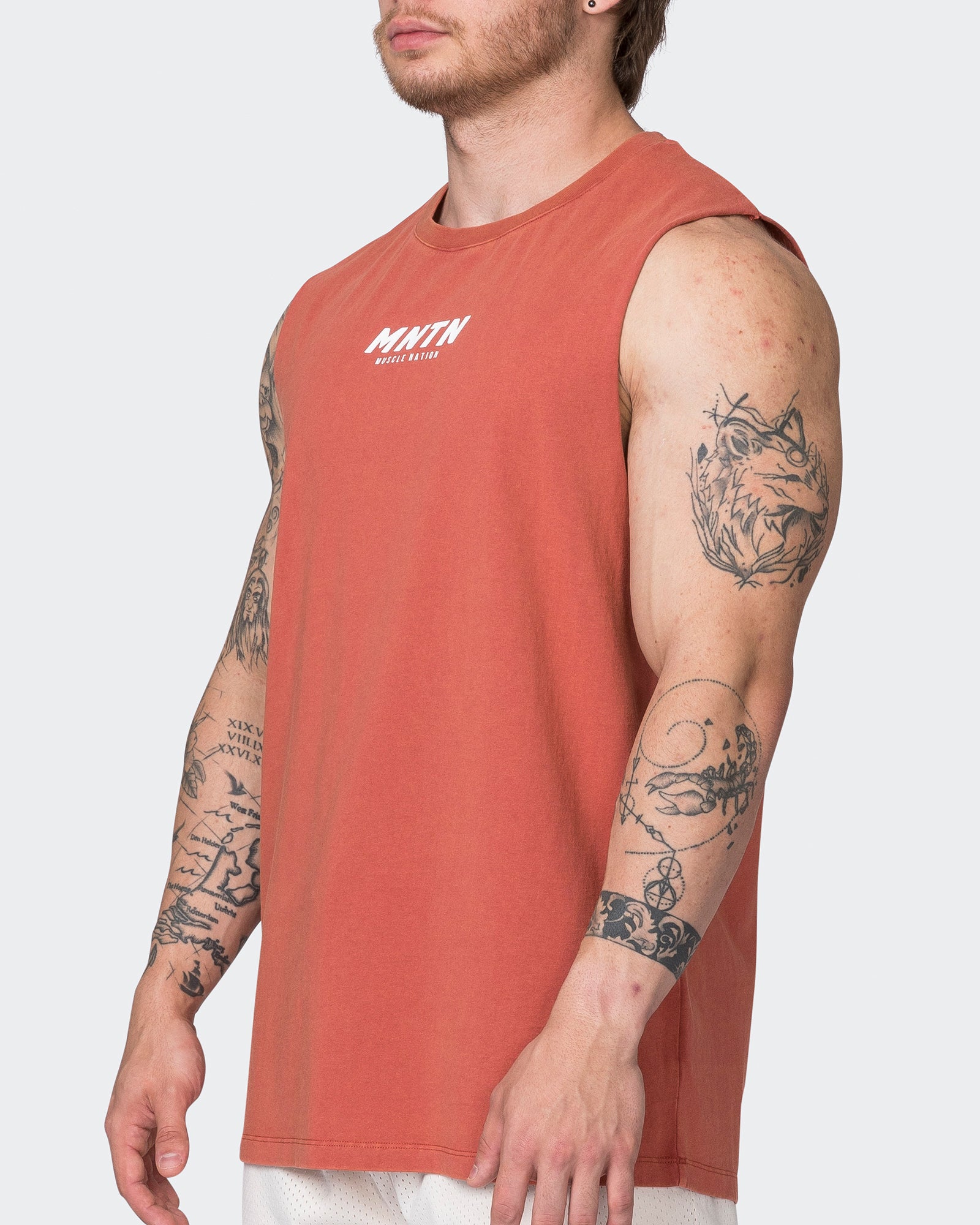 MNTN Vintage Tank - Washed Dusty Red