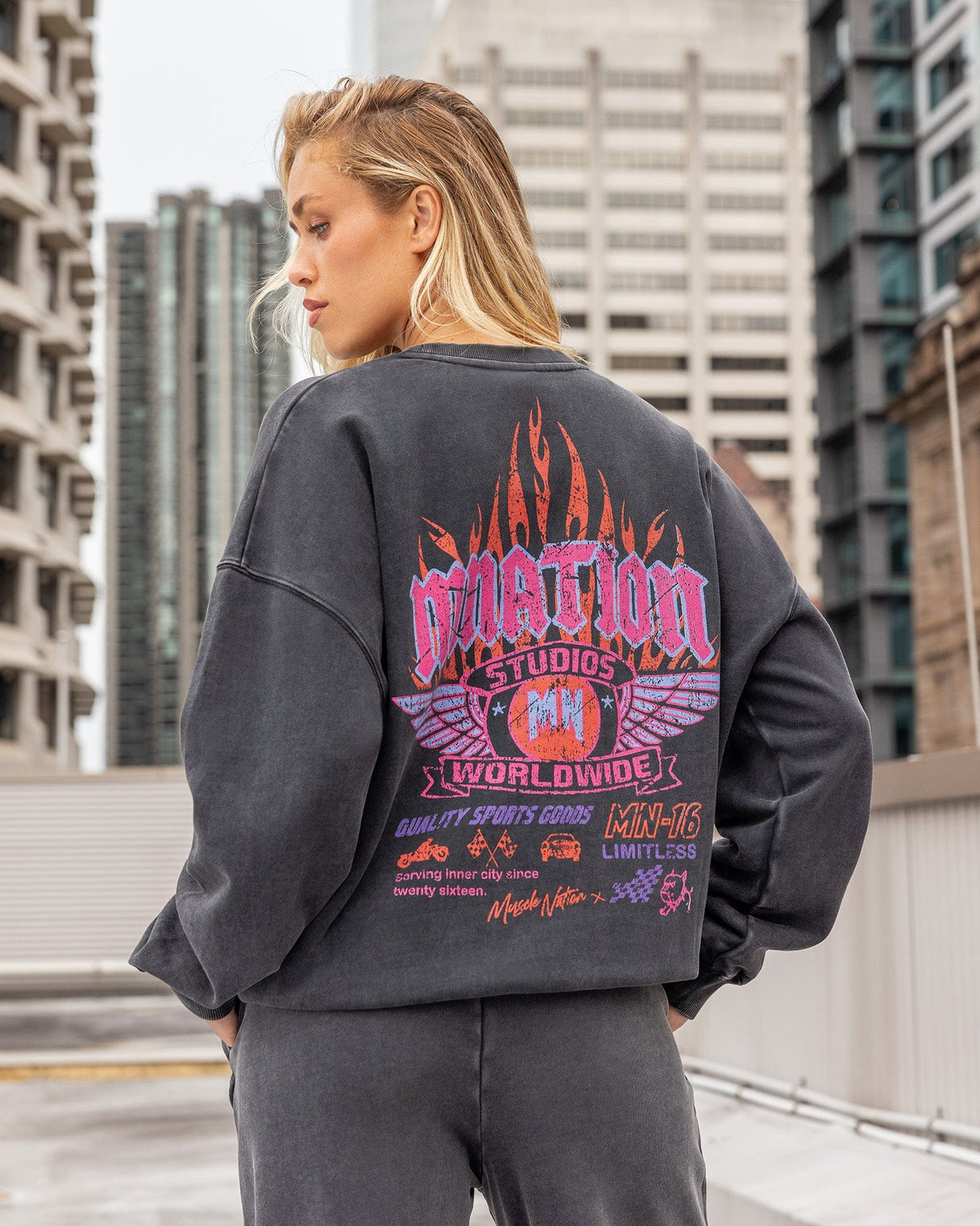 Surge Boxy Vintage Pullover Washed