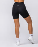 Ultra Aura Bike Shorts - Black