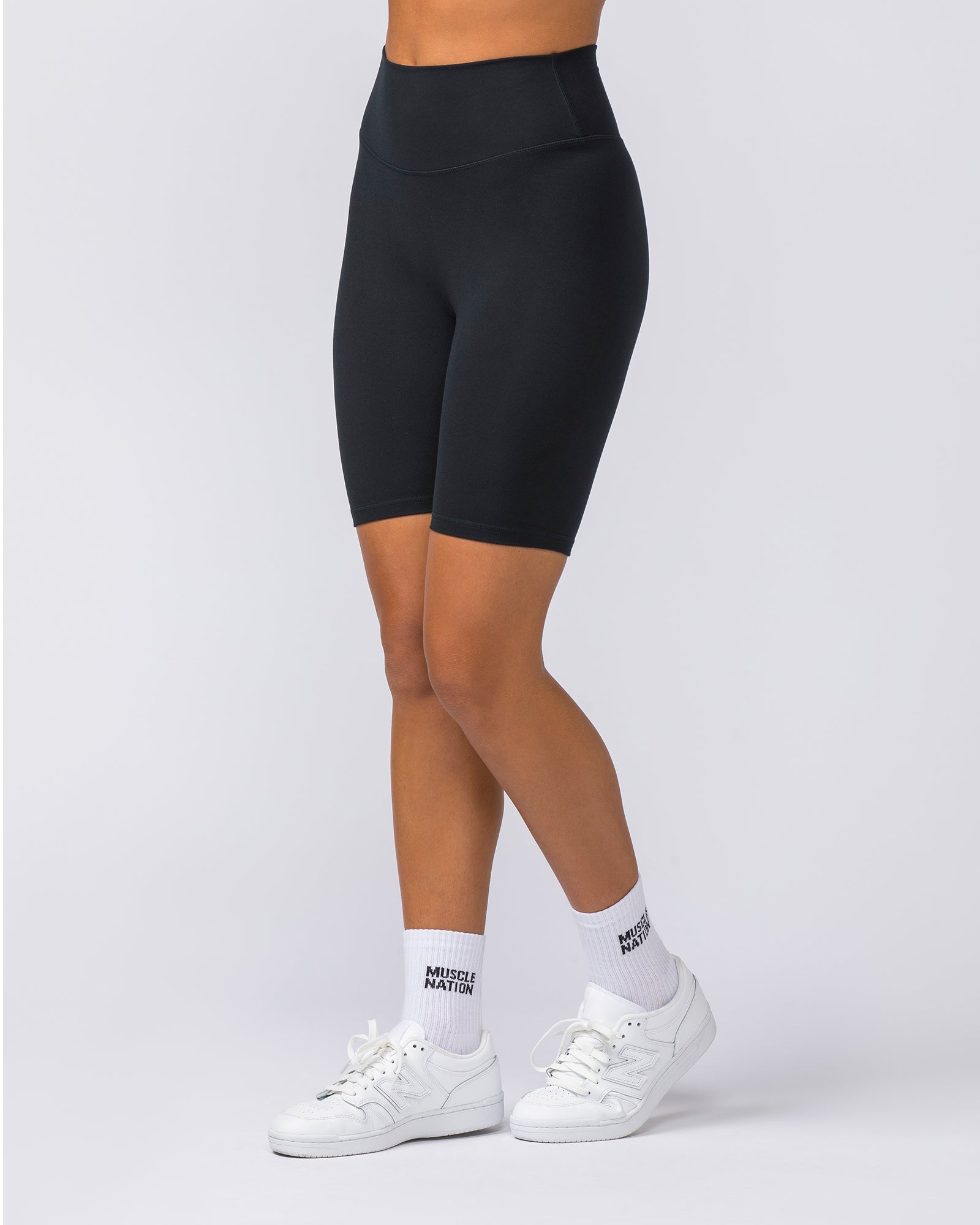 Zero Rise Everyday Referee Length Shorts - Black (Matte White)