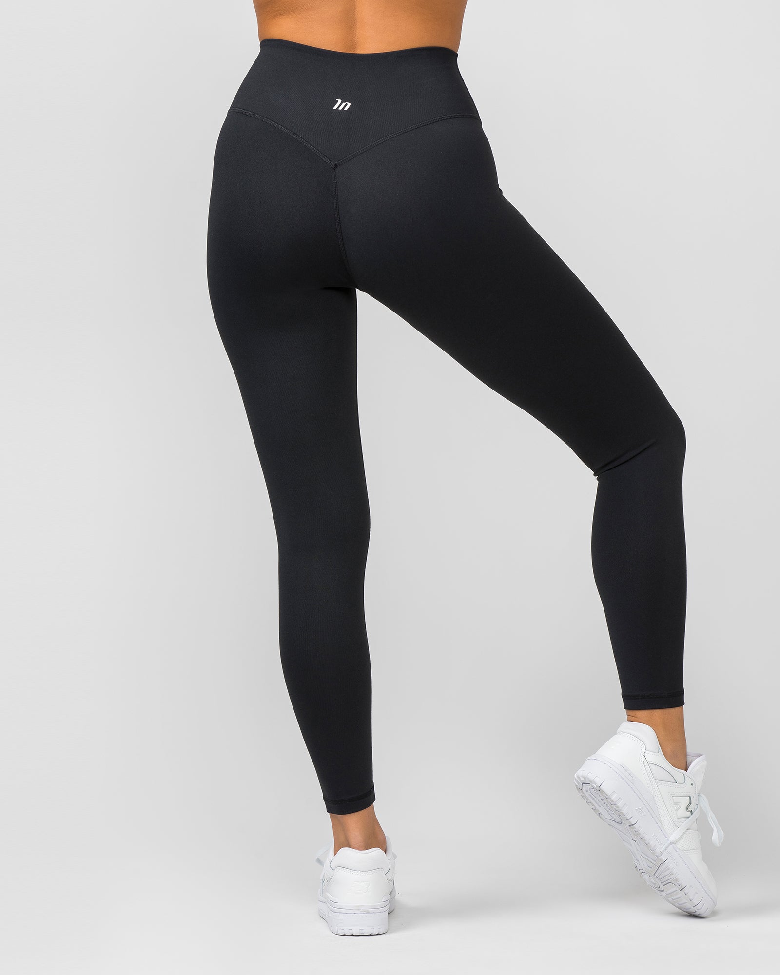 Zero Rise Everyday Ankle Length Leggings Black Matte White