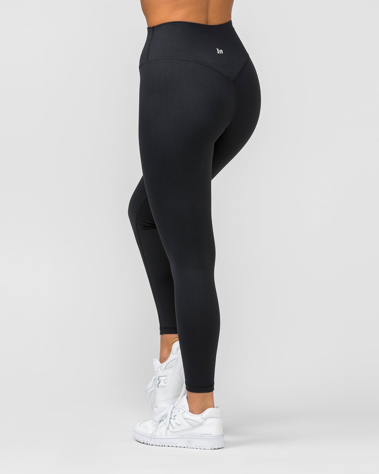 Zero Rise Everyday Ankle Length Leggings - Black (Matte White)