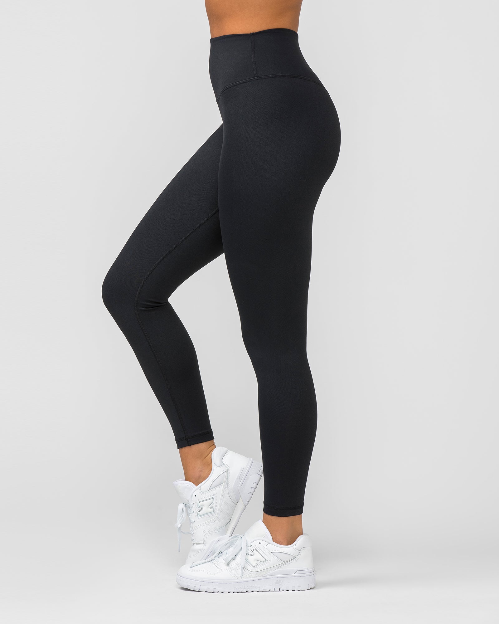 Zero Rise Everyday Ankle Length Leggings - Black (Matte White)