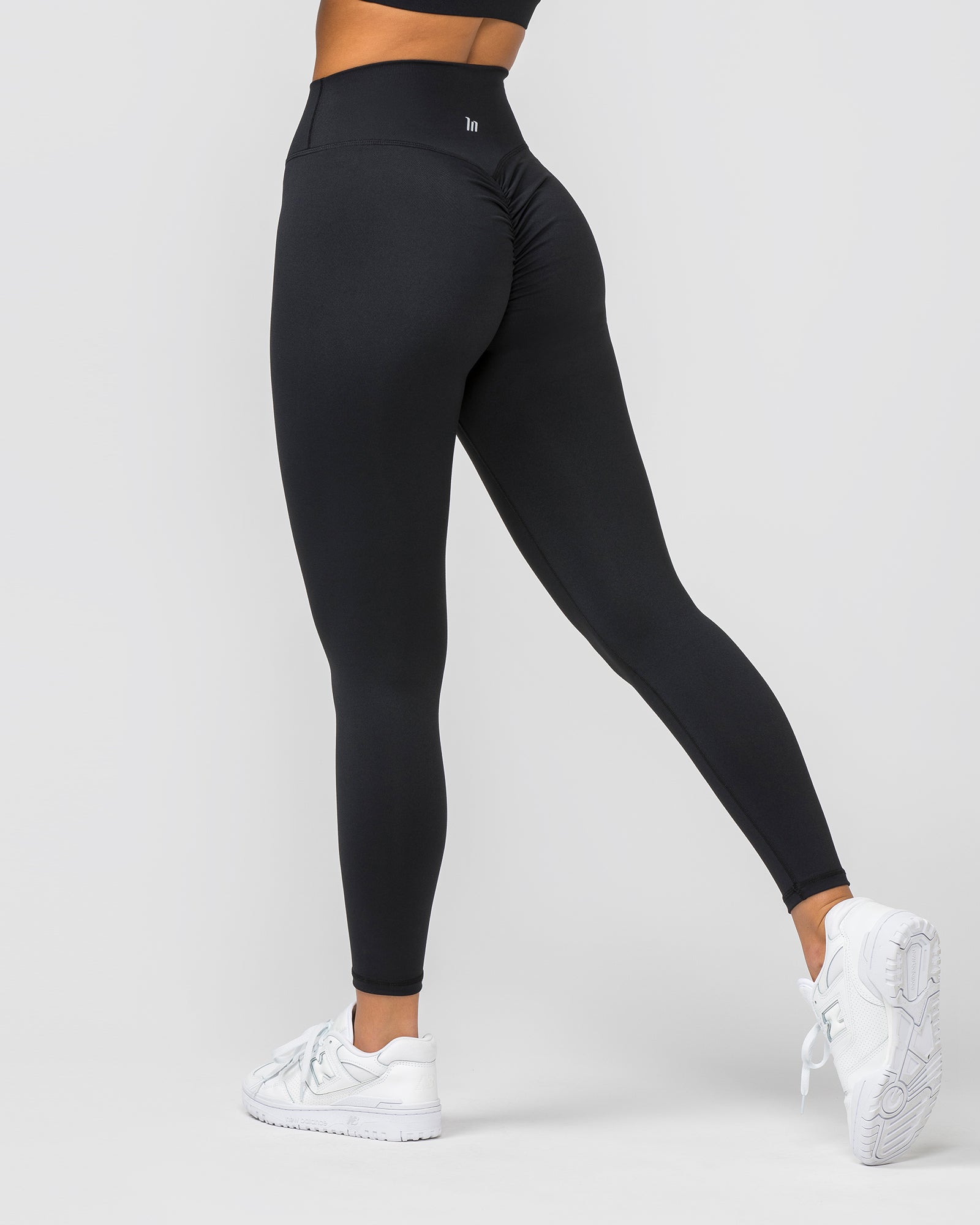 Signature Scrunch Ankle Length Leggings - Black