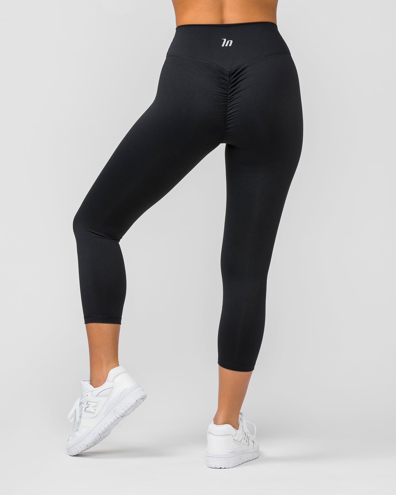 Signature Scrunch 7/8 Leggings - Black