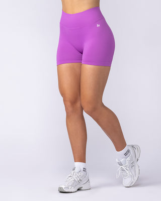 Revealed V Back Seamless Midway Shorts - Violet Pop