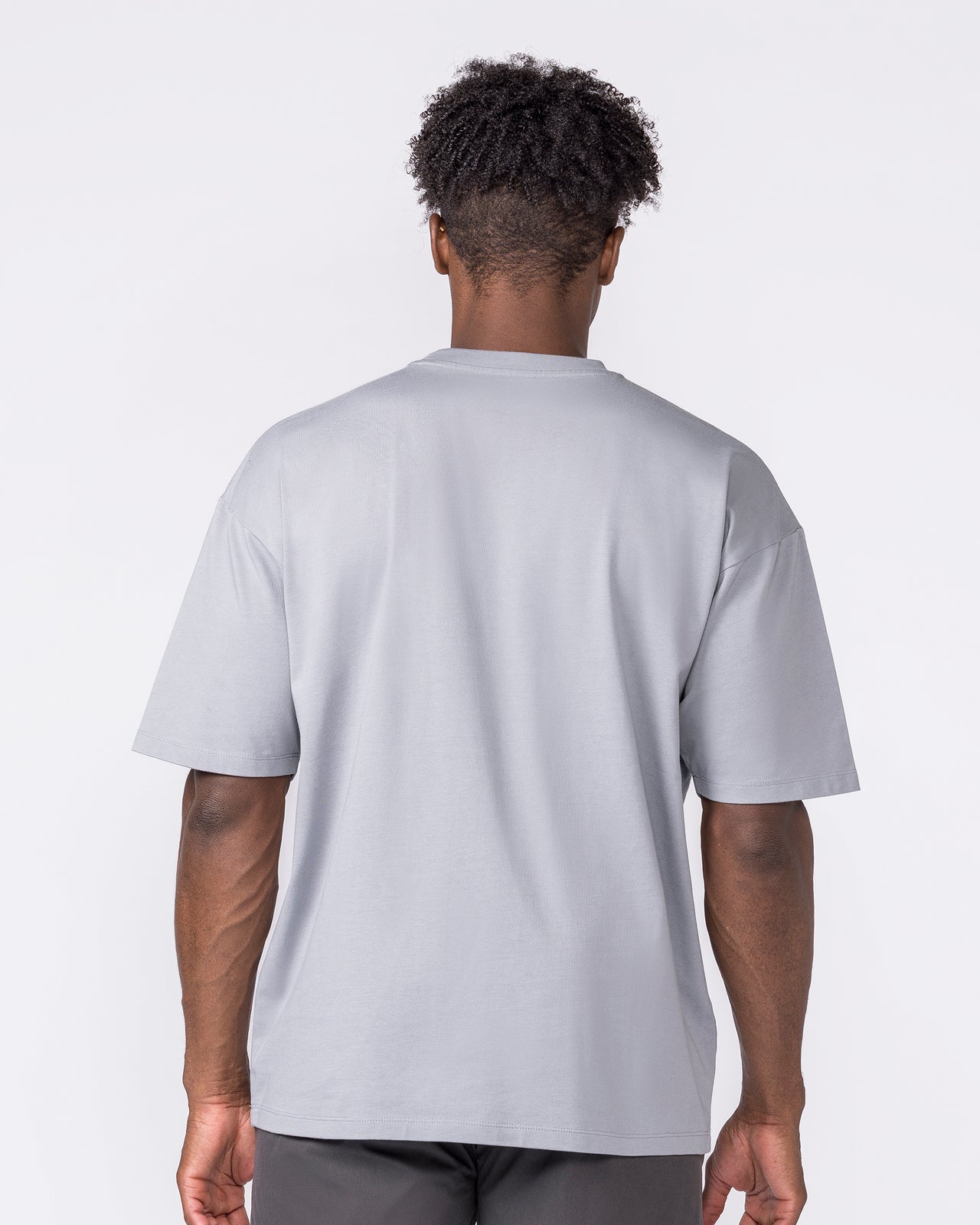 Worldclass Oversized Tee in Washed Cement - Muscle Nation men's gym tee, view 4