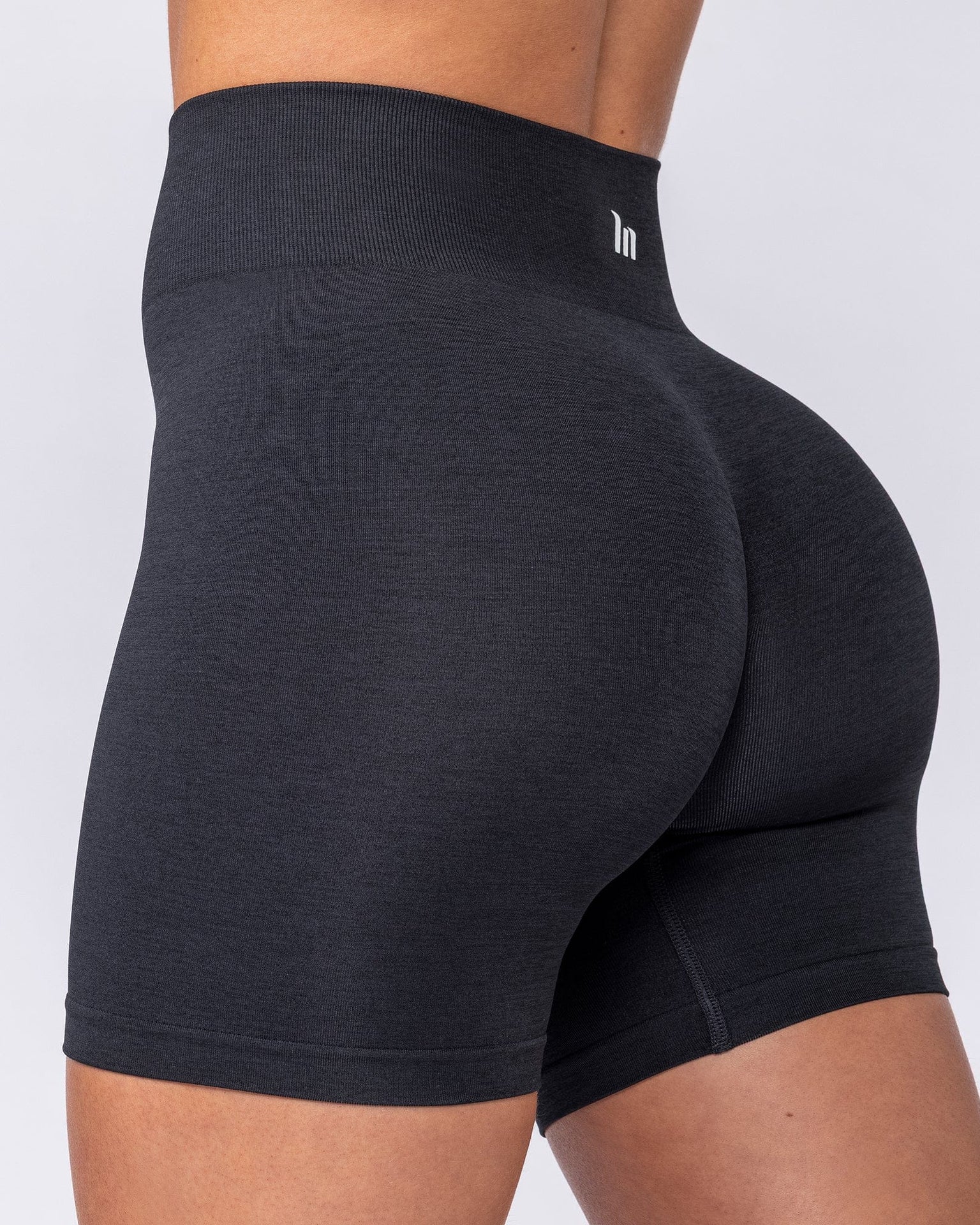 Bare Seamless Bike Shorts - Black