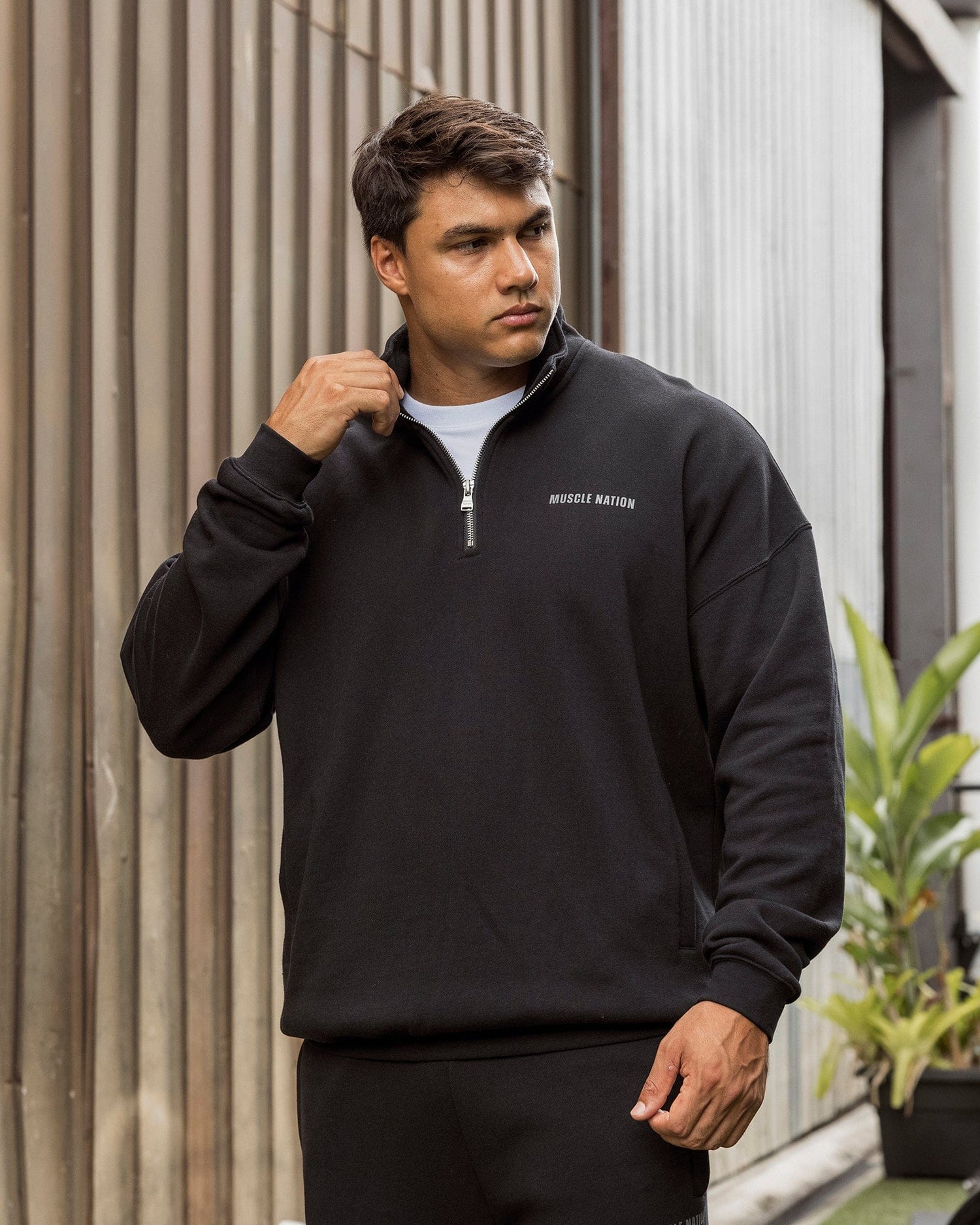 Essential Quarter Zip Black - Muscle Nation men's sweatshirt