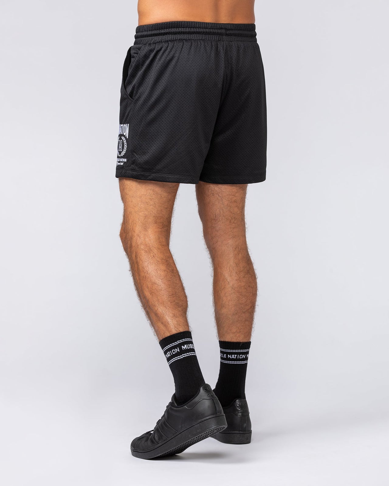 Heritage Crest Lay Up 3.5" Shorts Black - Muscle Nation men's gym shorts, view 3