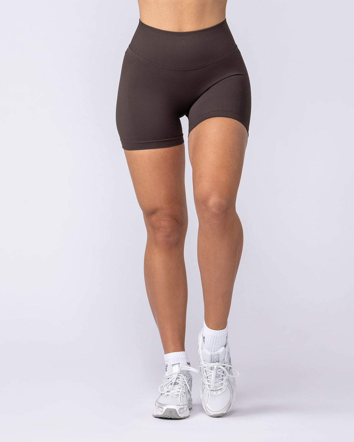 Revealed Seamless Midway Shorts - Cocoa