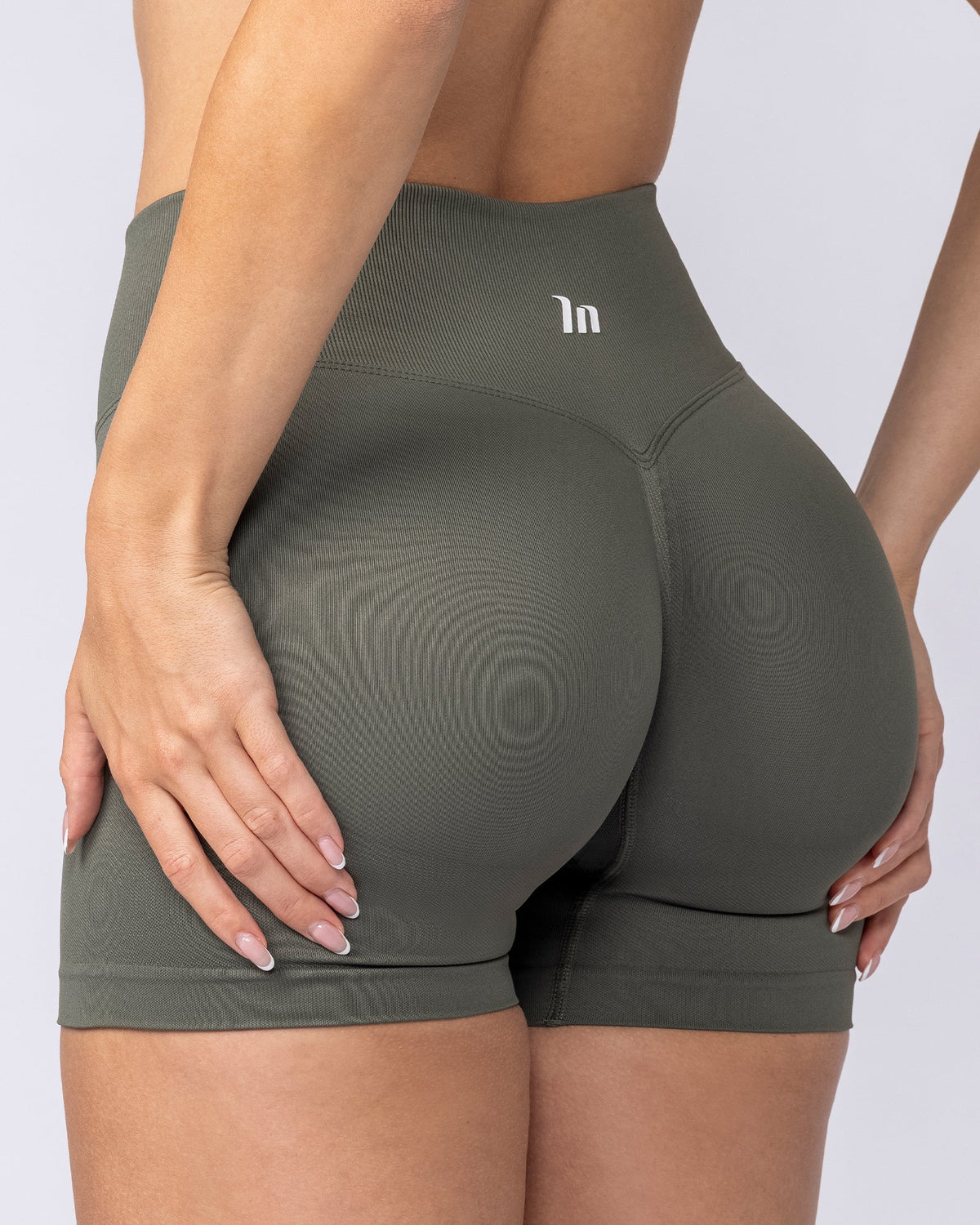 Revealed Seamless Midway Shorts - Eucalyptus