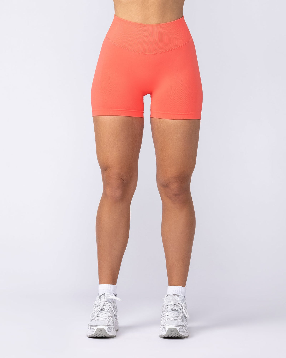 Revealed Seamless Midway Shorts - Peachy Tea