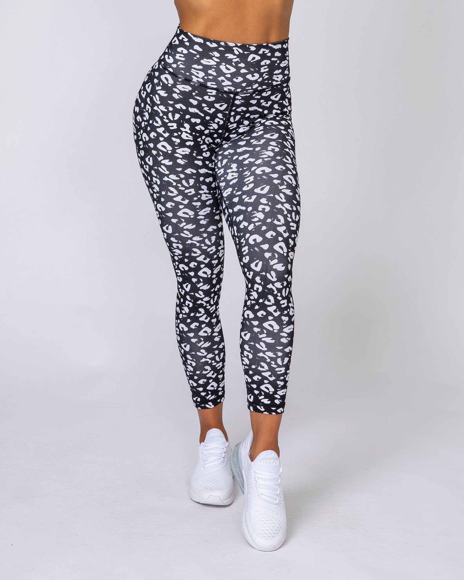 Signature Scrunch 7/8 Leggings - Black Leopard