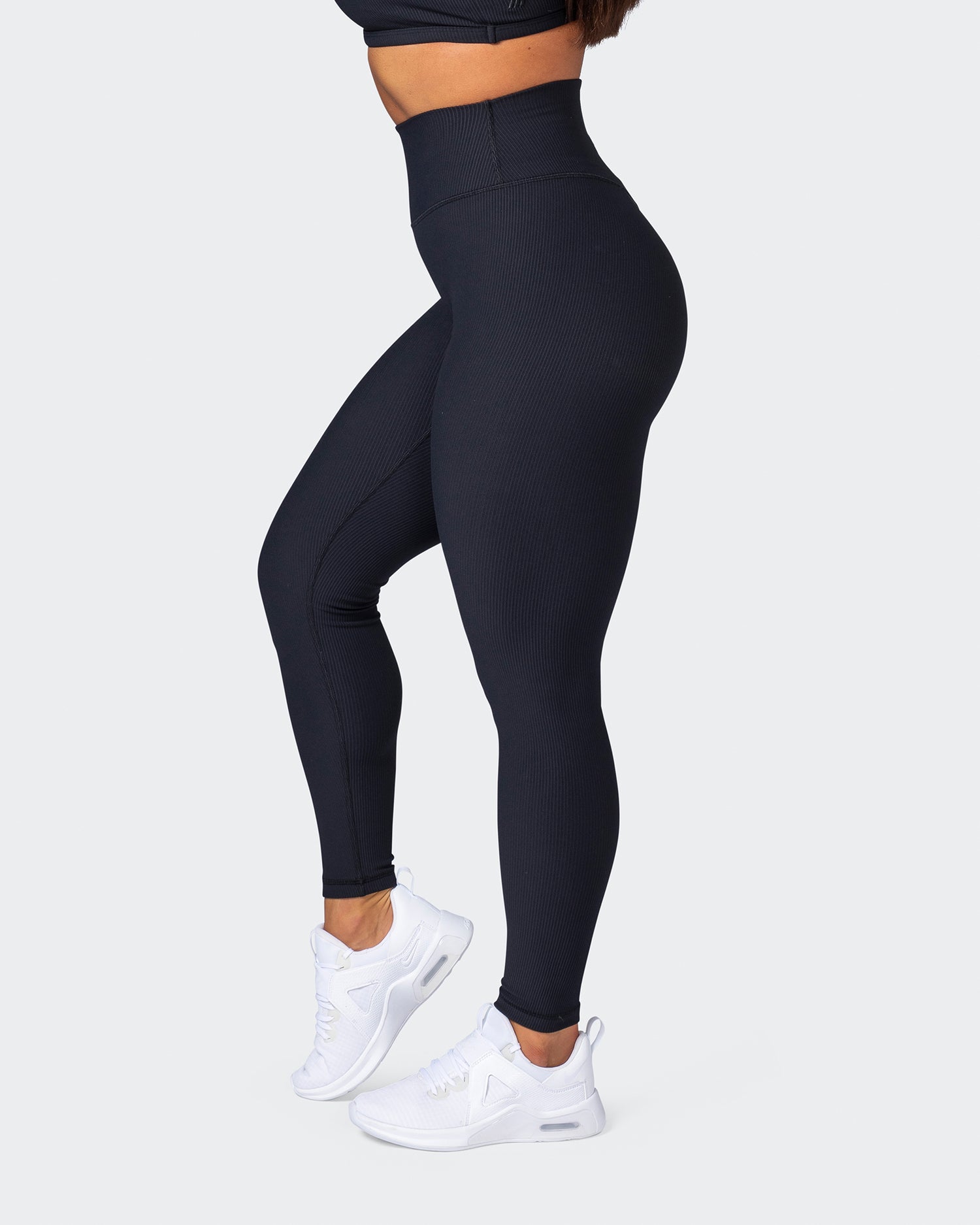Your perfect black leggings with Muscle Nation