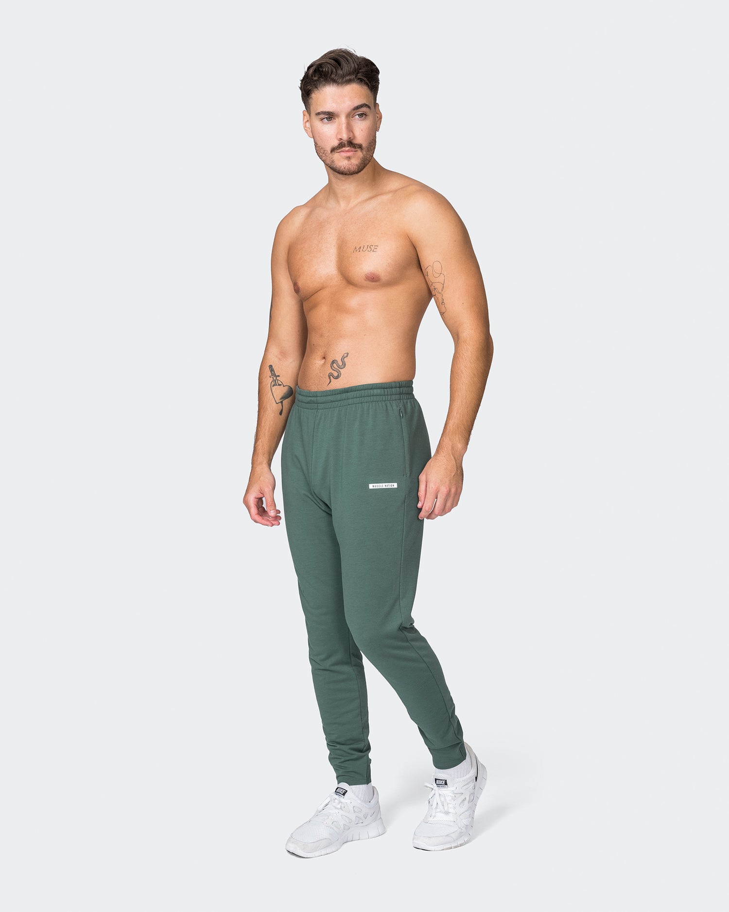 Legacy Training Tapered Joggers - Olive Smoke
