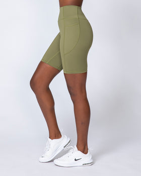 Motion Pocket Referee Shorts - Olive