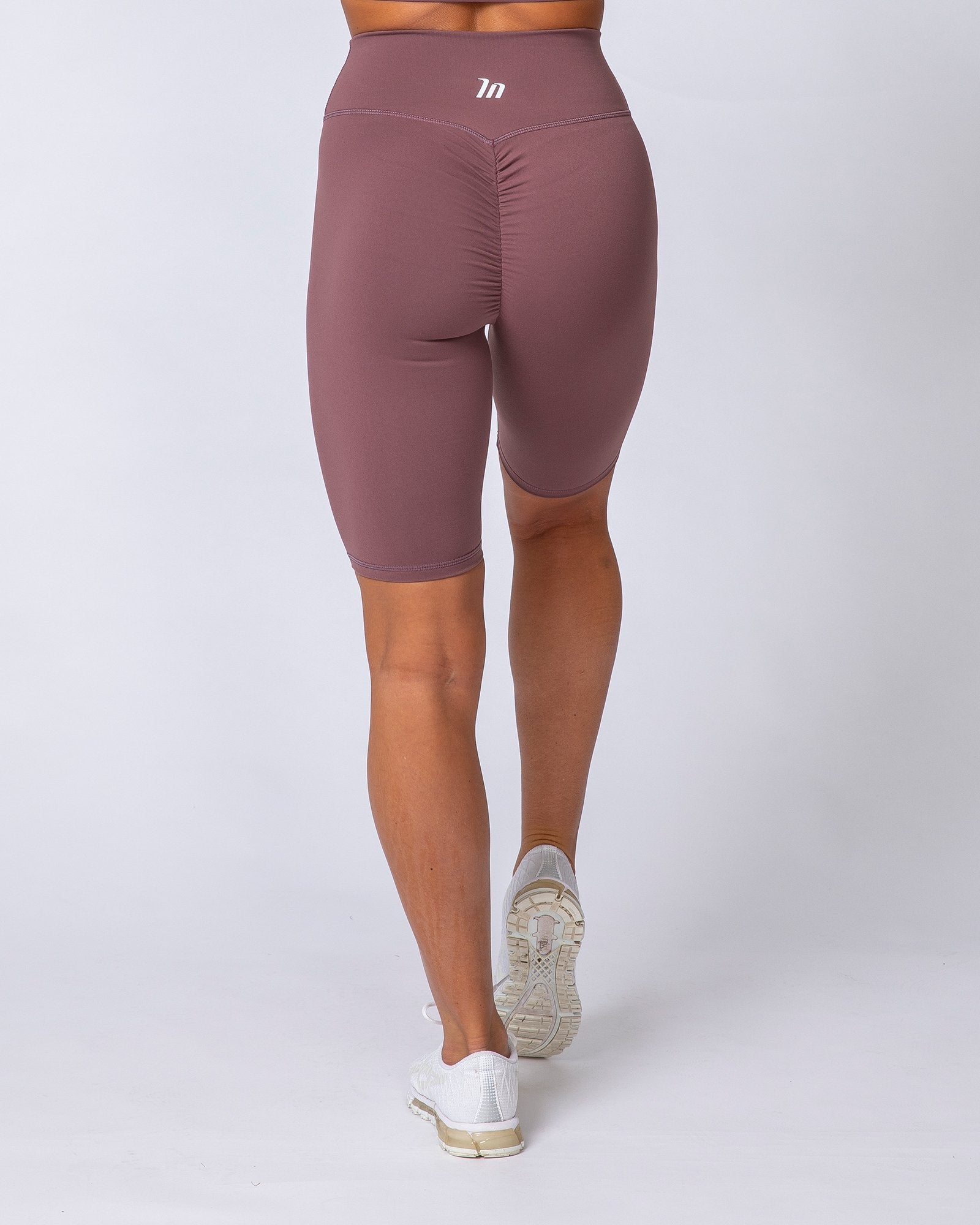 Signature Referee Length High Waist Scrunch - Dusk