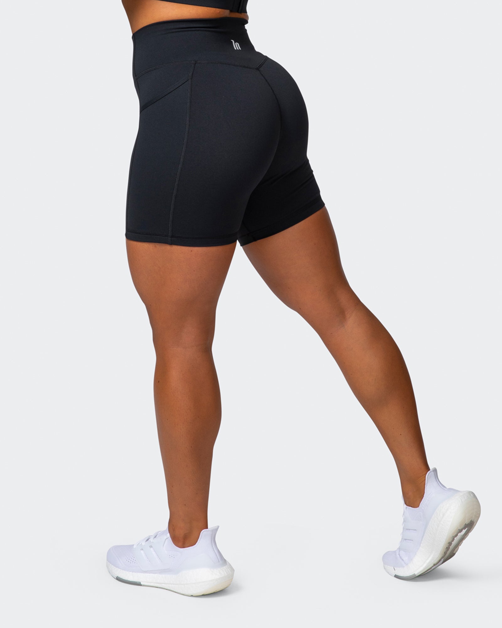 Signature Pocket Bike Shorts - Black