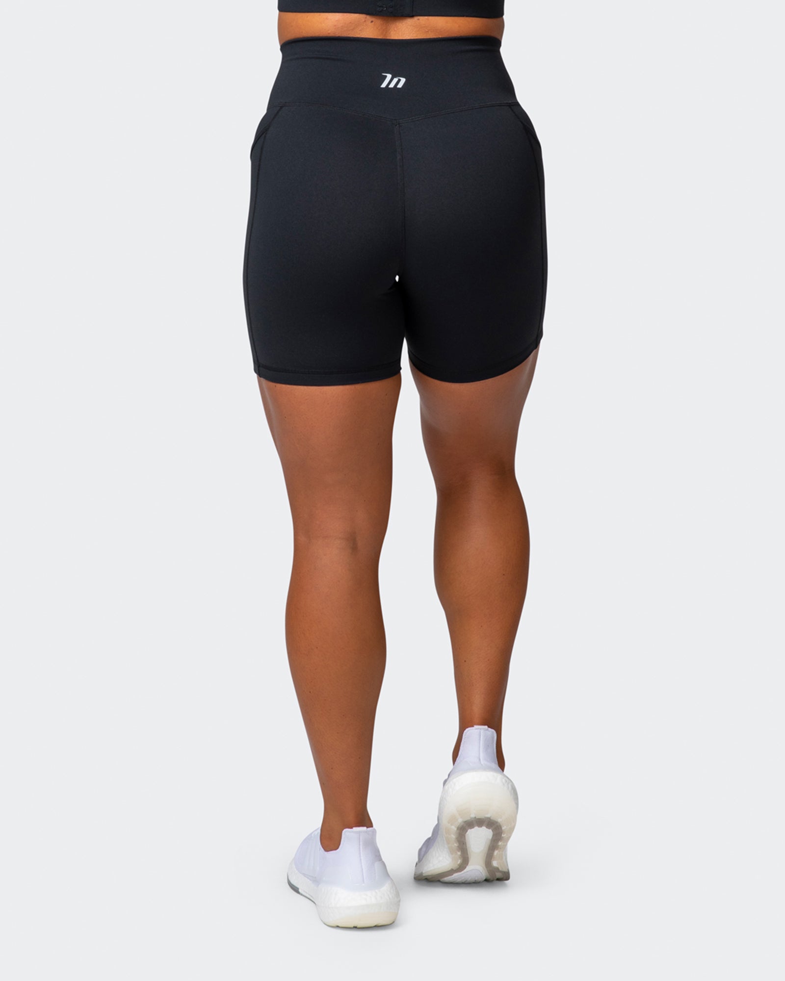 Signature Pocket Bike Shorts - Black