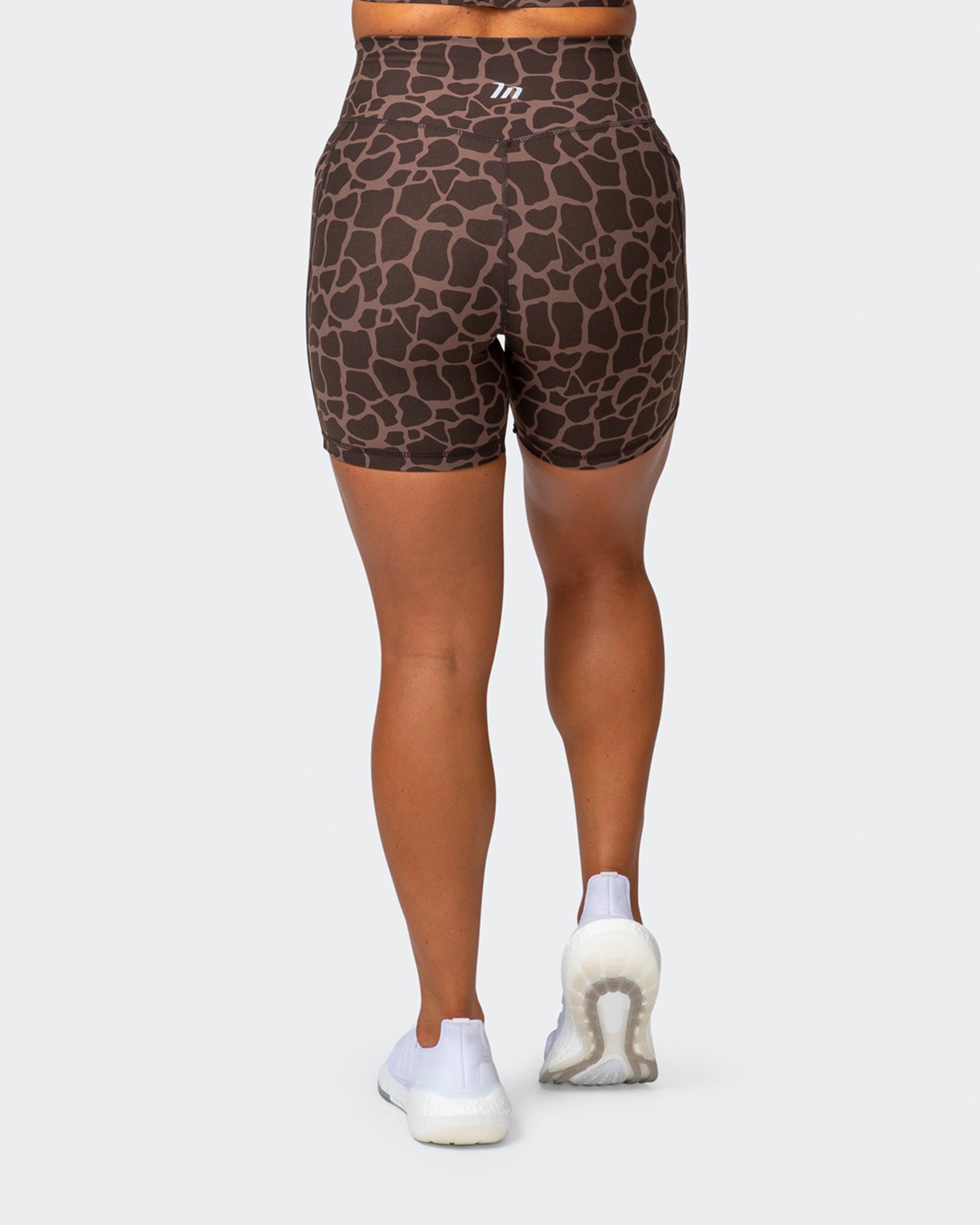 Signature Pocket Bike Shorts - Tonal Giraffe Print