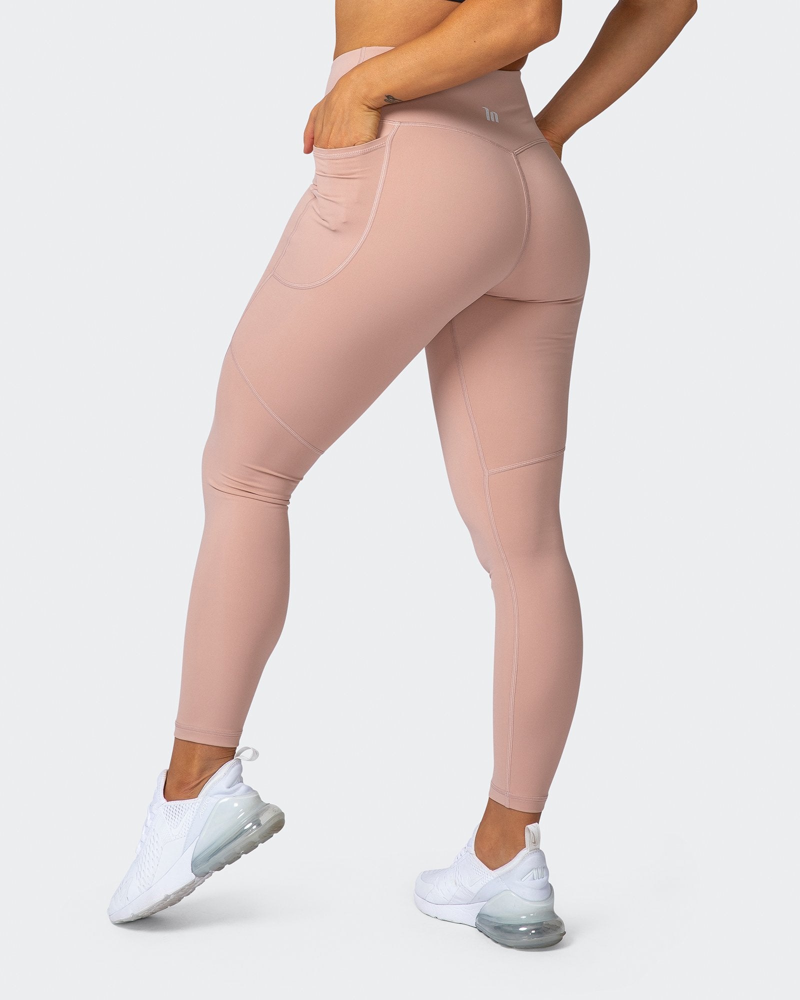 Superior Squat Pocket Ankle Length Leggings - Mahogany Rose